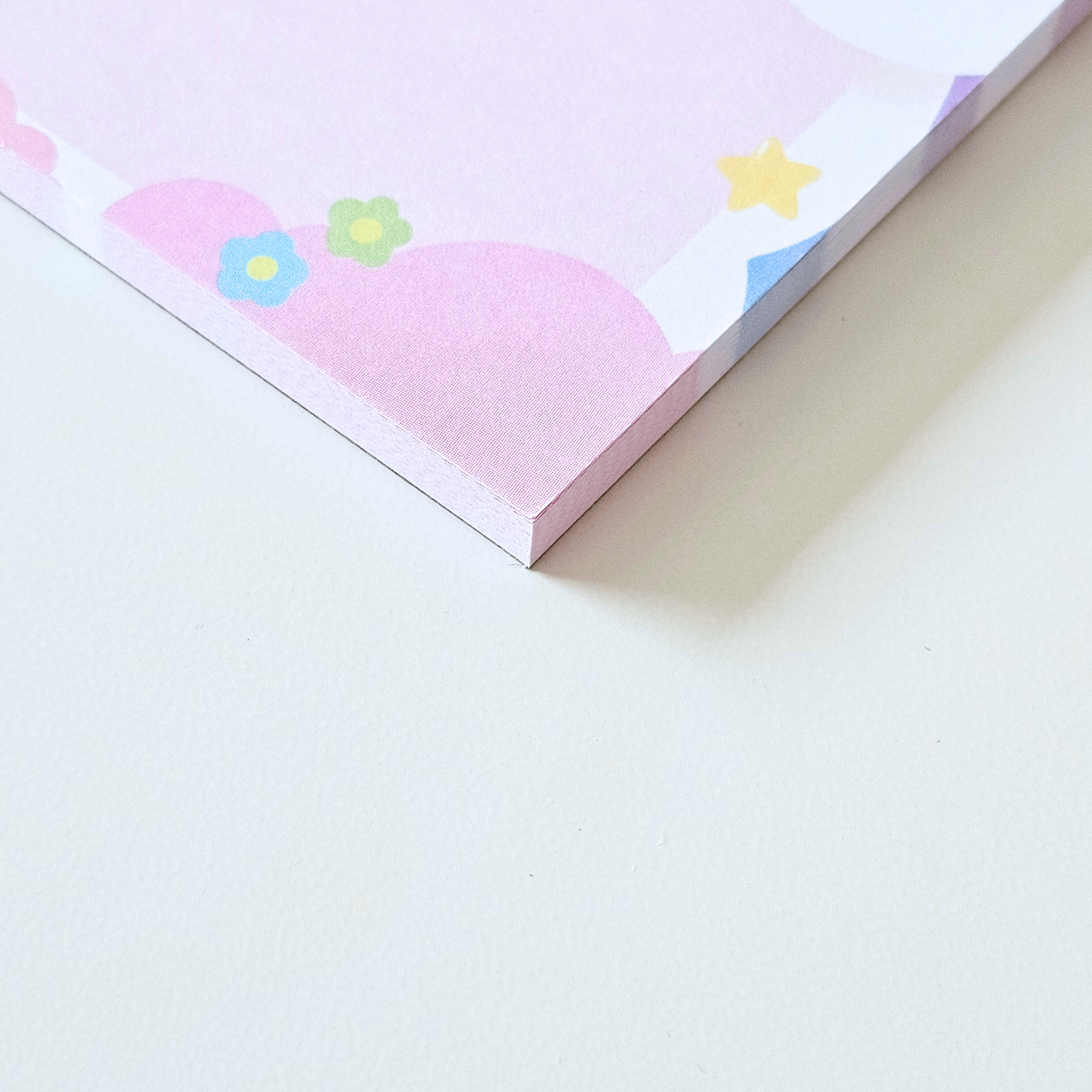 Bloc-notes carré Rainbow Momo – Lapin kawaii arc-en-ciel, papeterie mignonne