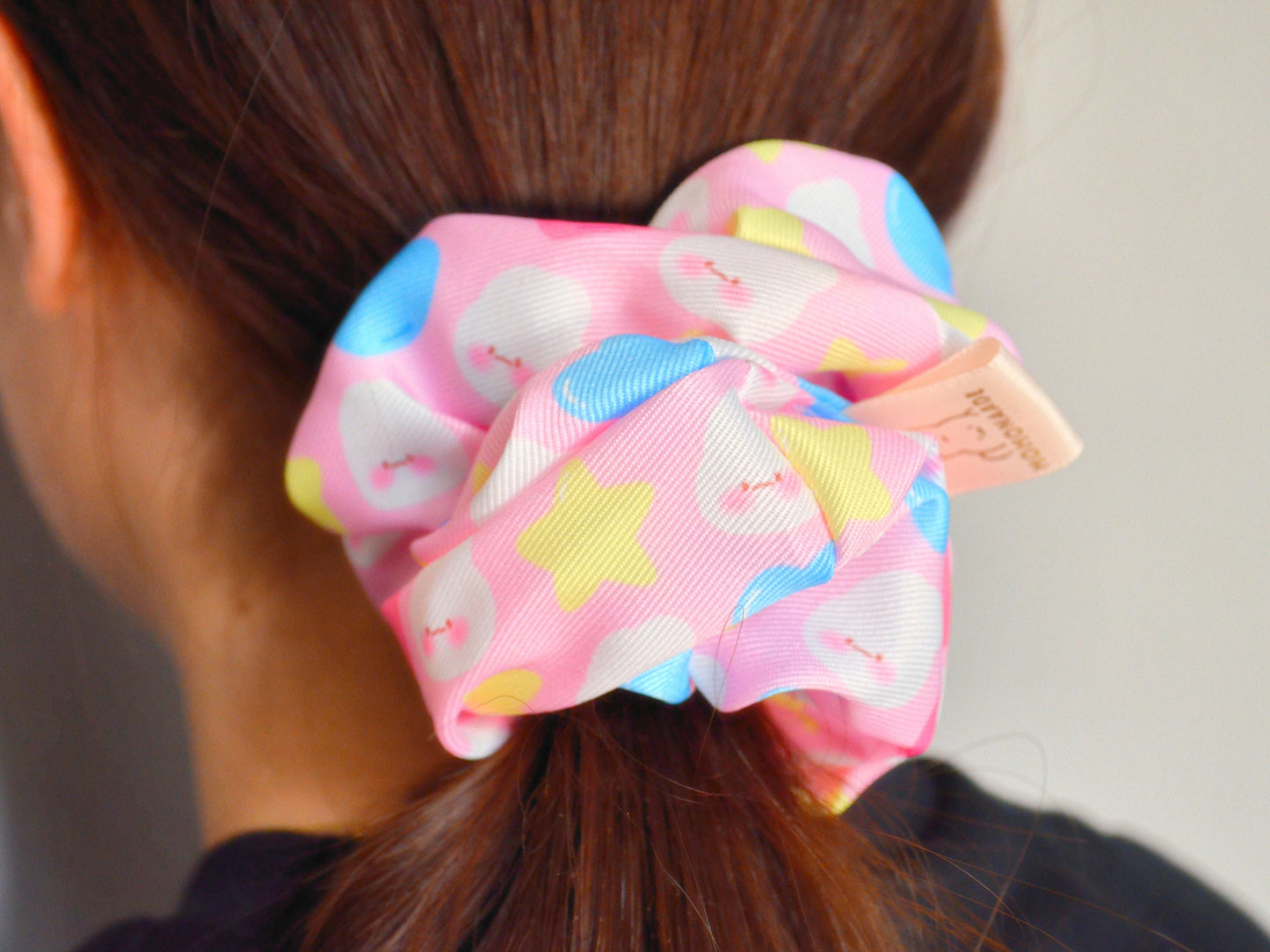chouchou XL avec breloque détachable | grand scrunchie | bijoux de cheveux