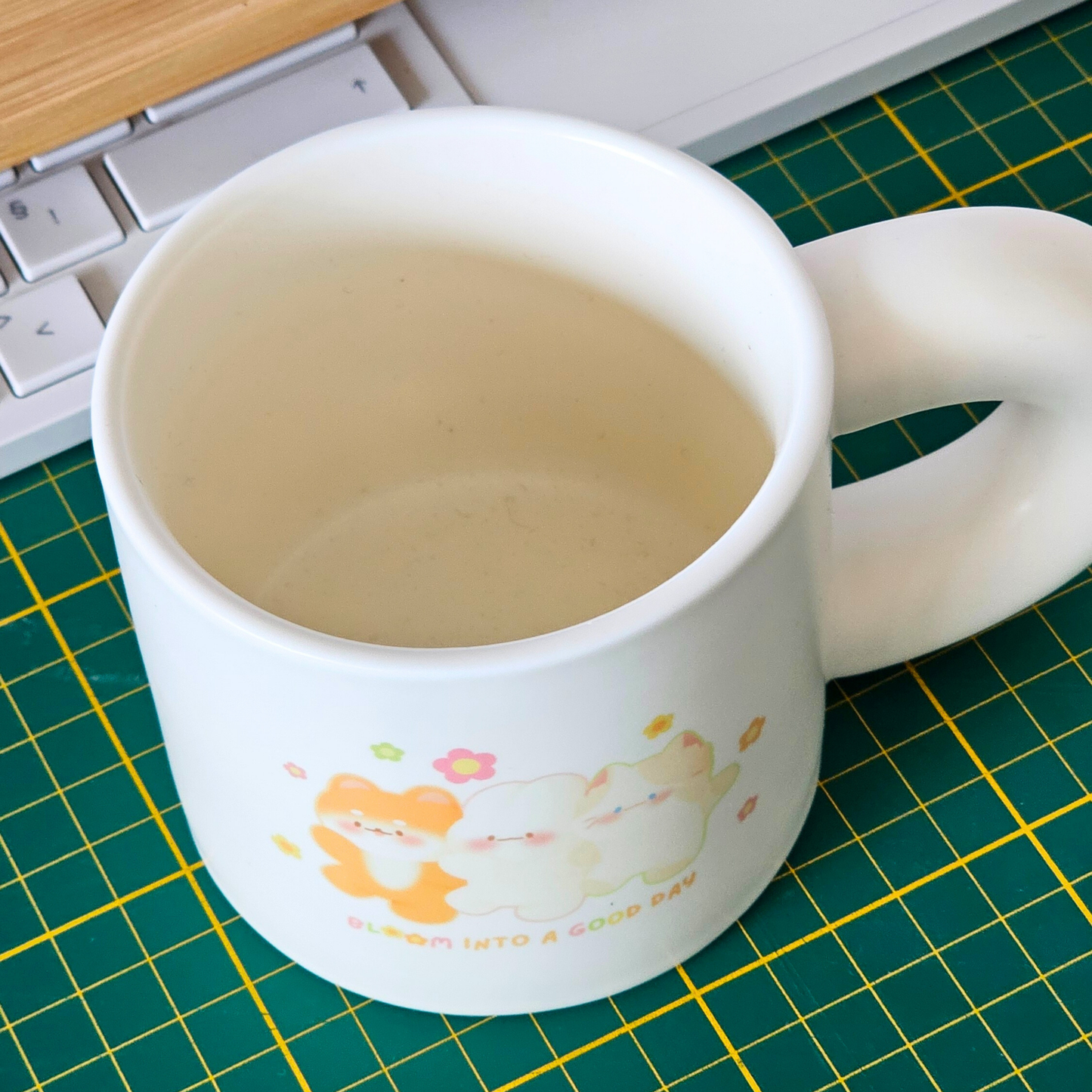 Tasse en céramique bloom into a good day